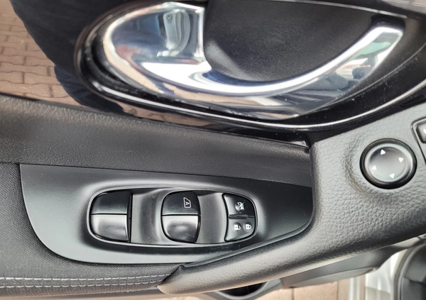 Nissan Qashqai cena 52500 przebieg: 77000, rok produkcji 2015 z Żabno małe 121